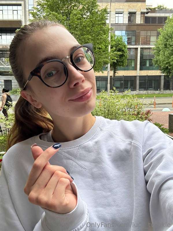 Hi there!💕 I was going for a run, I love doing it so much, f.. 2