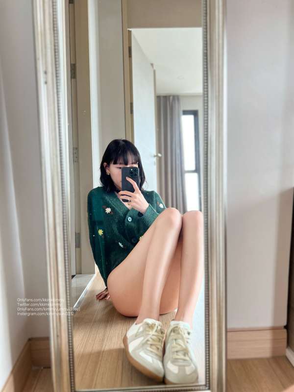 I’m your sweet little girl 😉 3