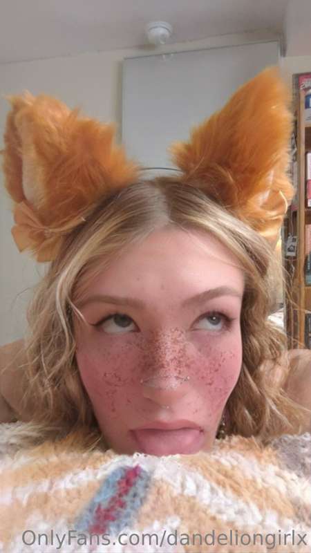 Do you like my cat ears? 😺
