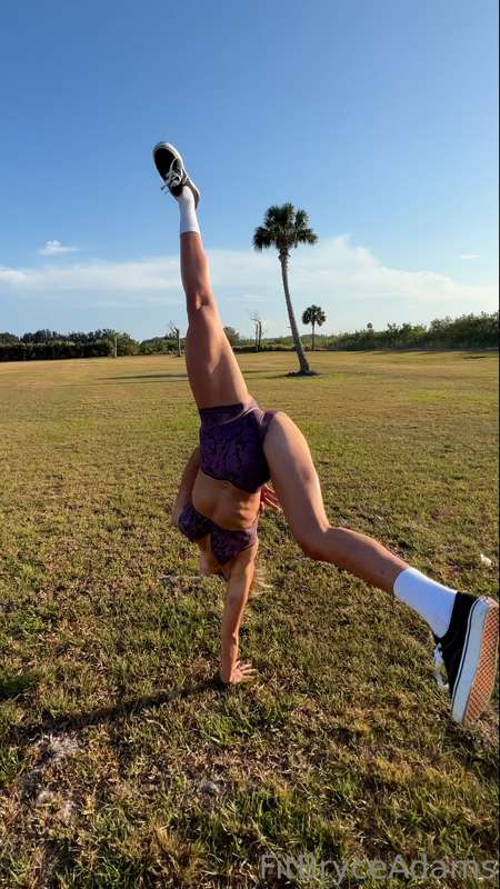 Keep swiping to see me complete a cartwheel 😉 5