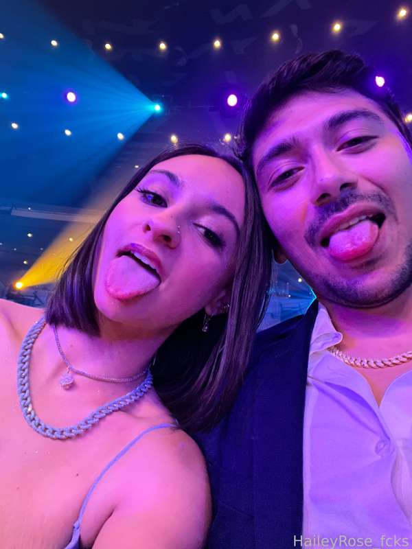 Haileyrose_Fcks - Fansly - 04 Feb, 2023 4