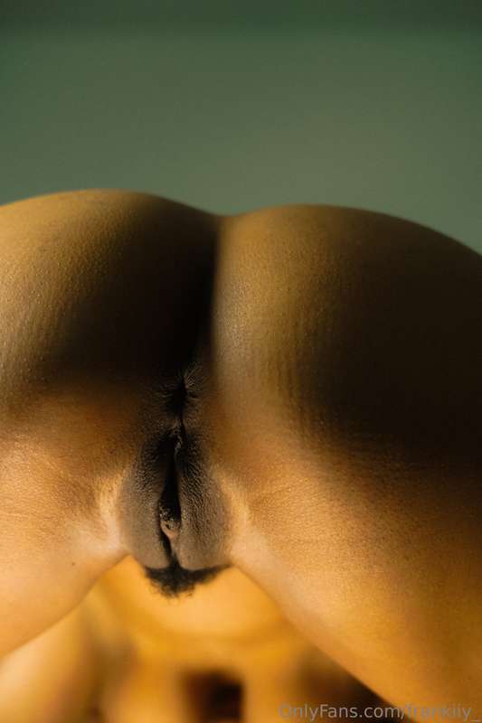 I still have cum on me from my last play. 🤪Ass worship custo.. 7