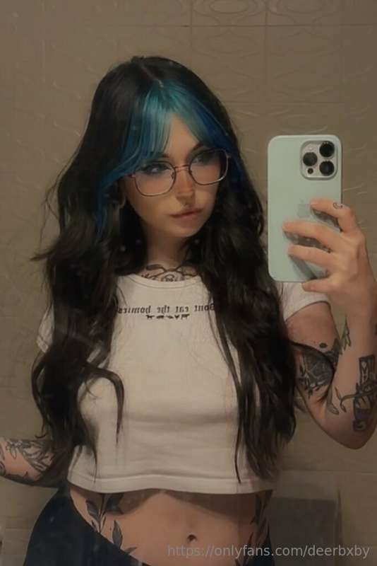 This isn’t nsfw but I went to to the hairdresser today and I..