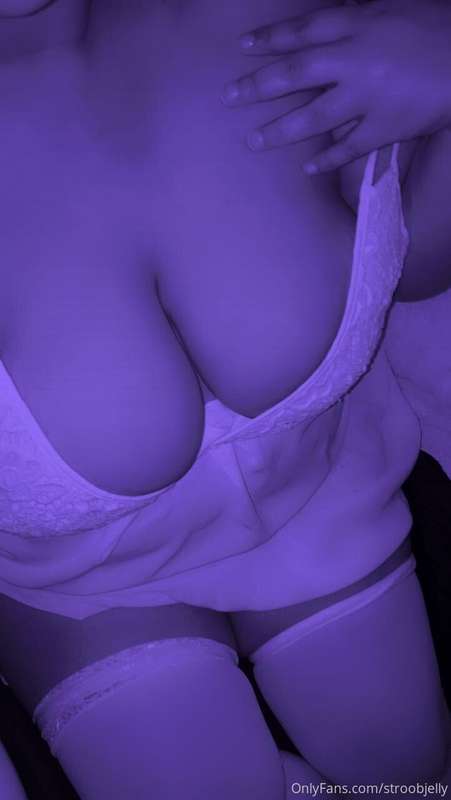 I look really good in purple, don't you think? 4