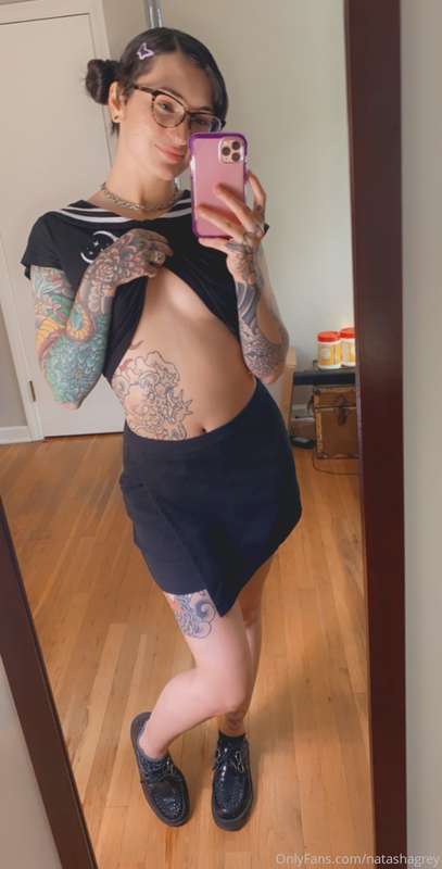 Do you like my outfit today?? 😍 I feel like a lil anime girl.. 2