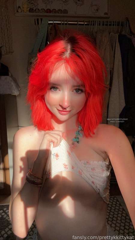 Prettykkittykat - Fansly - 04 Dec, 2023 2