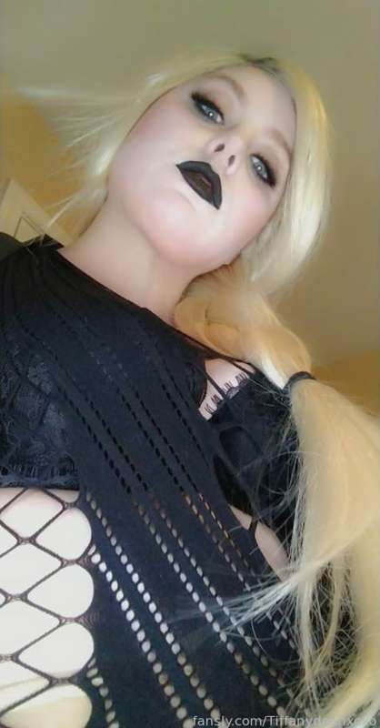 Tiffanydeanxoxo - Fansly - 17 Jun, 2022 4