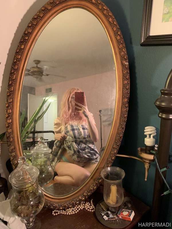 some cute lil outfit and bum pics!!! 2
