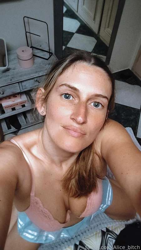Alice_Bitch - Fansly - 22 Mar, 2024