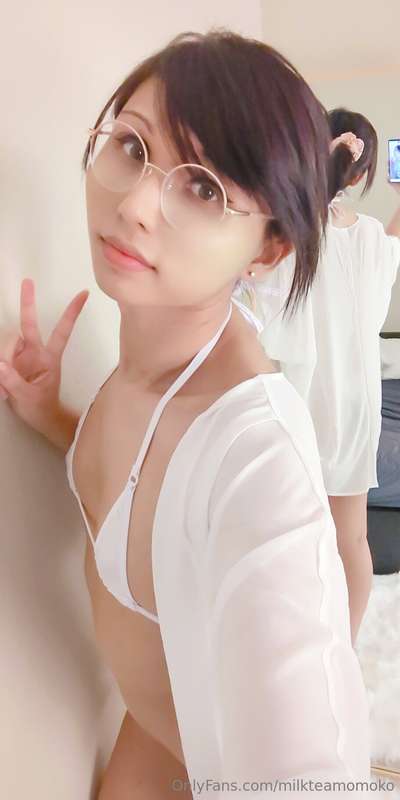 Poolside bf in white  June 2024 28