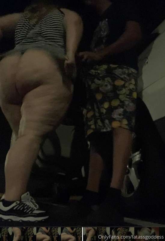 As soon as I pulled the dick out someone walked up 😂🤦‍♀️