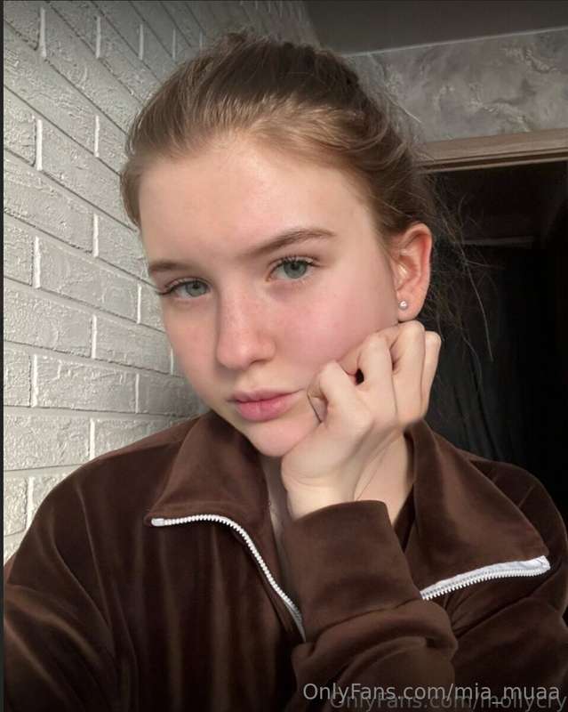 ❤️‍🔥 I am your sweet @mollycry 🔞 and I am ready to surprise ..