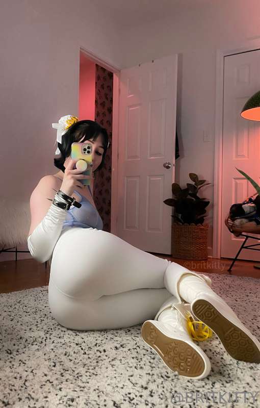 CHUN LI 💪💦 [swipe for more~] this set doesn’t have as much n.. 1