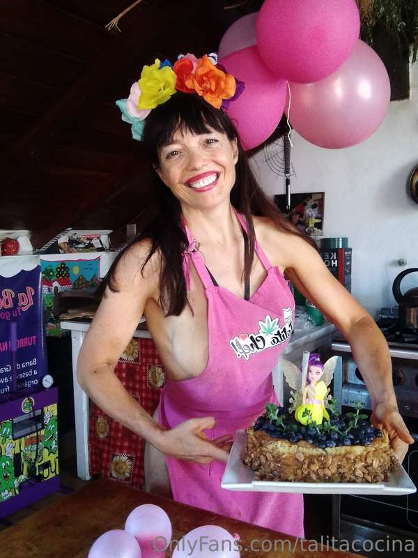 Gracias por las  unas vibras! 
La otra de cumpleaños 🎂 quedó.. 3