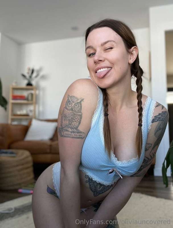 Send a dick pic and I'll tell you which hole I want it in 🥵