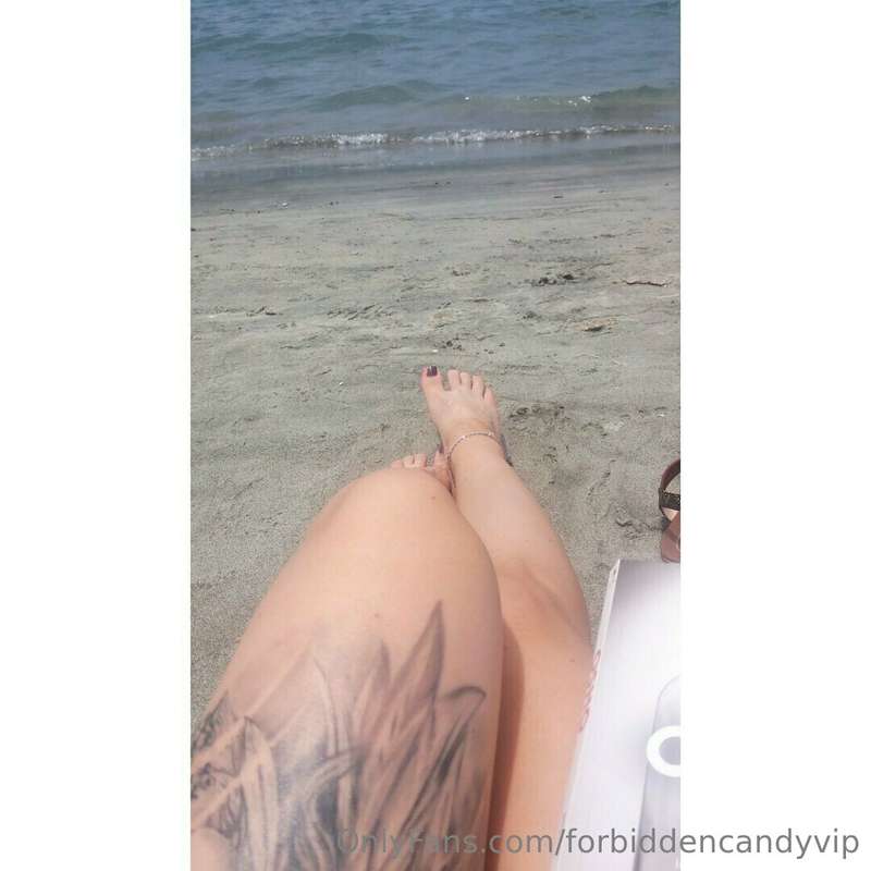 VitaminSea and SandyToes  👙🏖