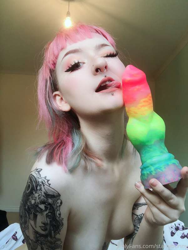 Cumming with my vibrator at the end 💗 6