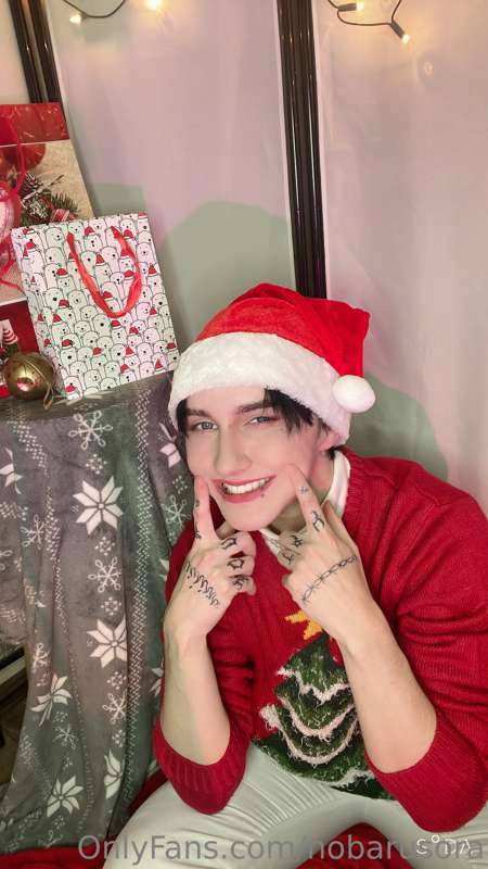 smile everybody ❤ and merry christmas 🎁 let me know if you l..