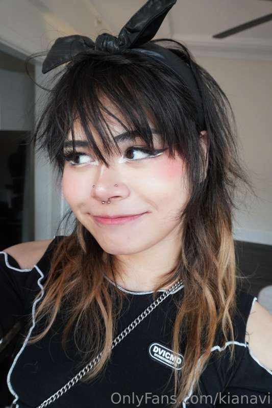 Hi Cuties!!
I got back from my piercings now and I took a fe.. 4