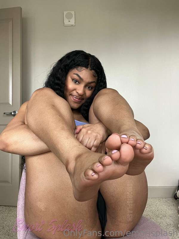 I just had to show you my pretty soles and the sexy pics I t..