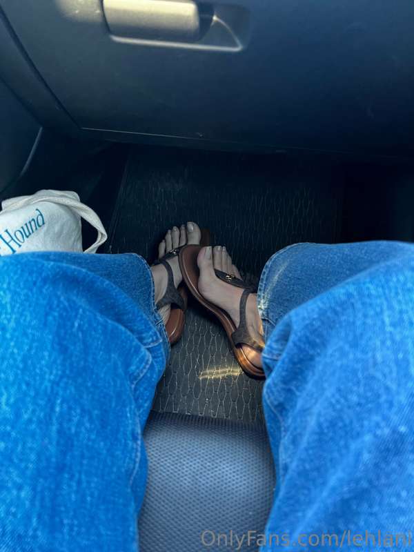 On the way to the salon 💅🏼😊💕 2