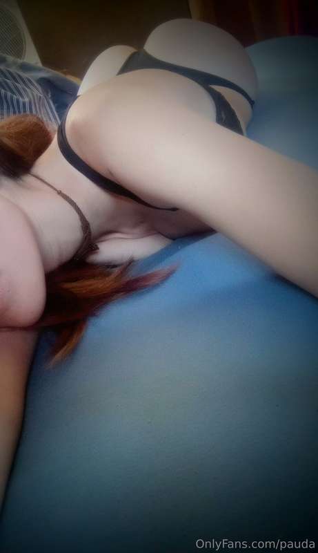 Relaxxx 🤍#lenceria #sexy #cama #sensual #natural 