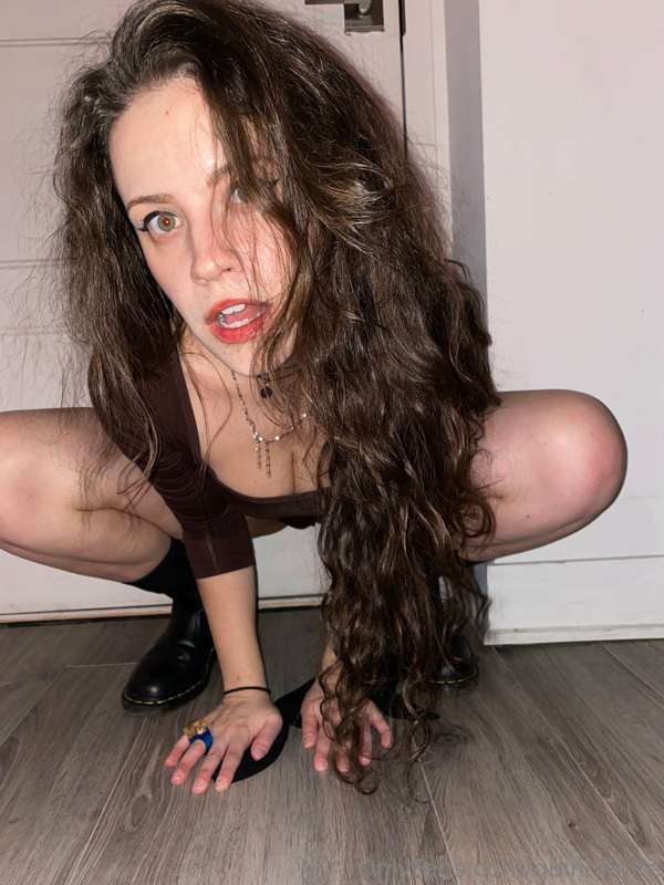 Like this post if you’d pay the horny troll toll before leav.. 3