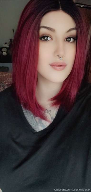 Alexiwildexxx - Onlyfans - 26 Nov, 2021