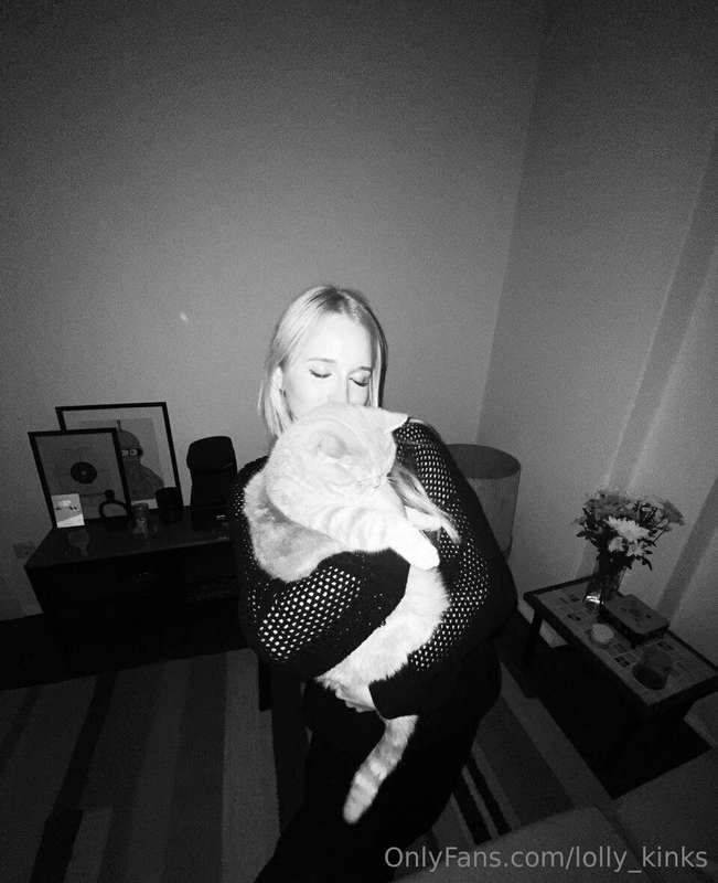 He came to cuddle… And now I can’t move. Not complaining tho..