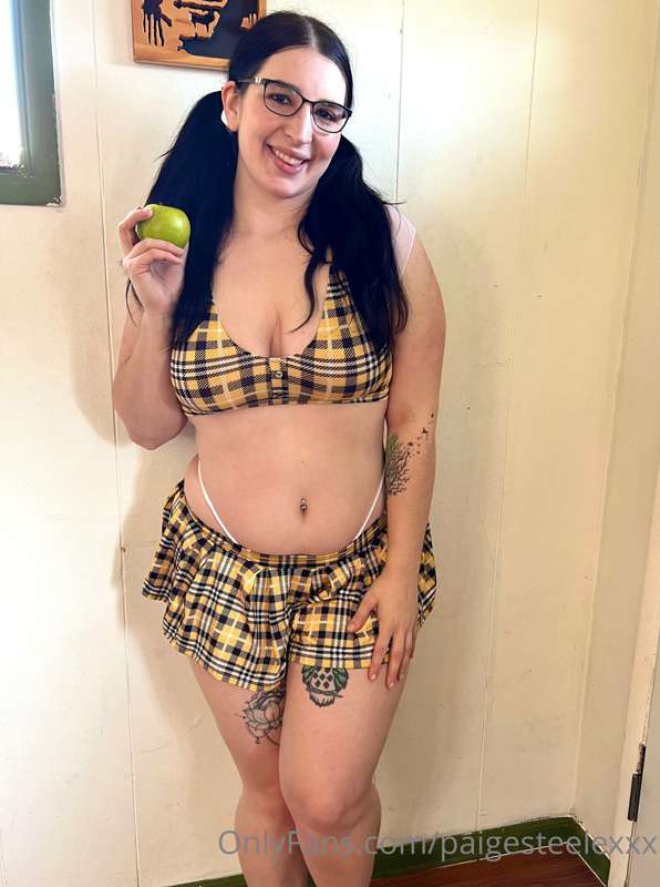 I need to be taught a lesson! 🍏 5