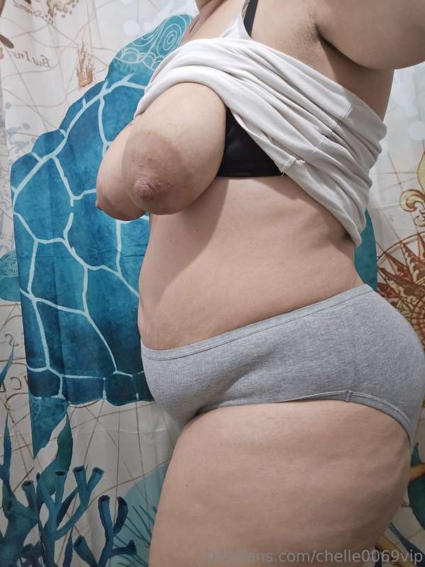 Happy TITTY Tuesday pervs! Enjoy some pictures of my super f.. 9