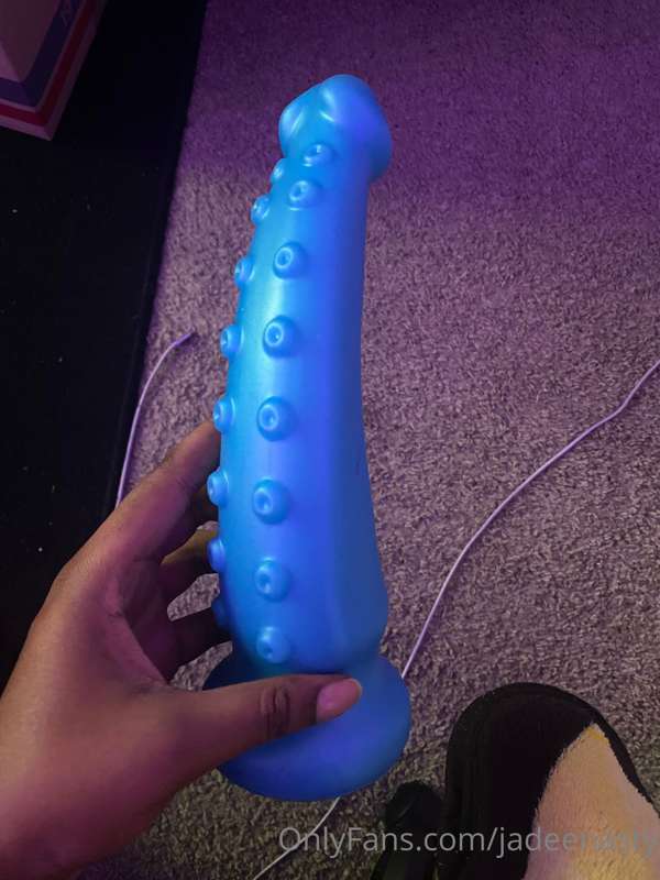 New Toy Alert 💦🤤😈
Finally got another tentacle
