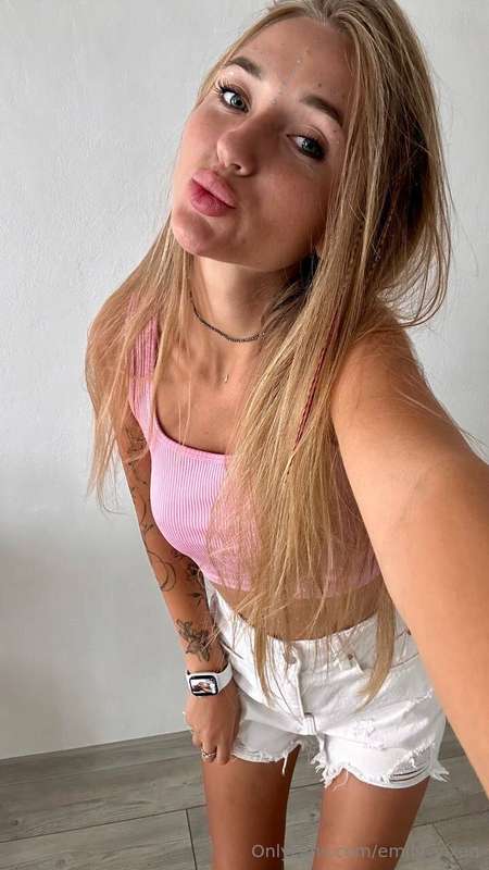 💋 𝗛𝗲𝘆 𝘁𝗵𝗲𝗿𝗲, 𝗺𝘆 𝗻𝗮𝘂𝗴𝗵𝘁𝘆 𝗼𝗻𝗲𝘀! 💋 𝗝𝘂𝘀𝘁 𝘄𝗮𝗻𝘁𝗲𝗱 𝘁𝗼 𝗱𝗿𝗼𝗽 𝗶𝗻 𝗮𝗻𝗱 𝘁..