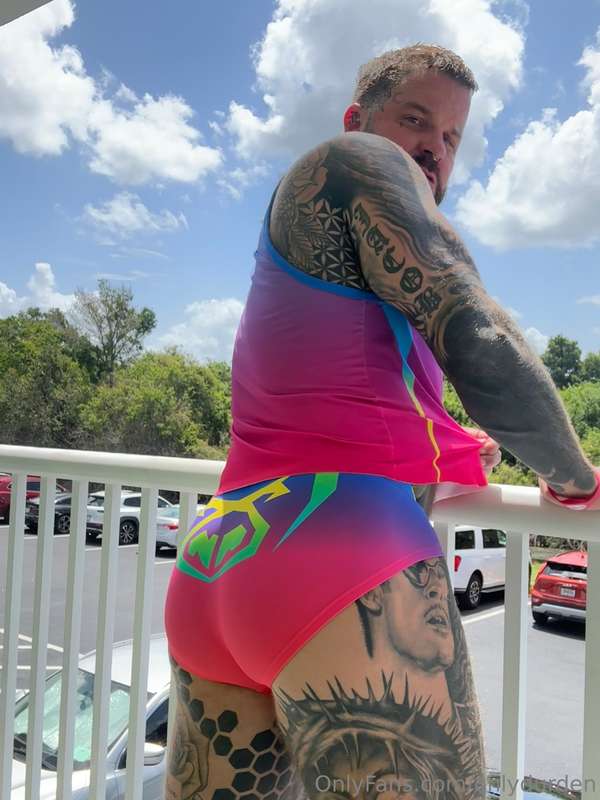 Synth bikini and top 🐷  7