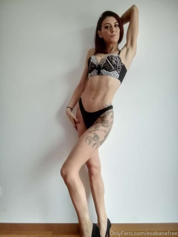 I can take any pose for you