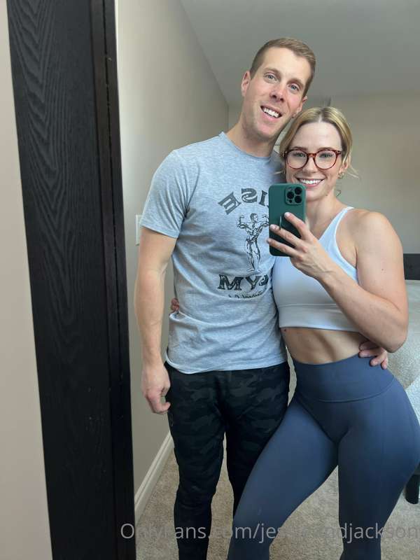 **Monday morning gym ON/OFF**
Hope your Monday is off to a g.. 5