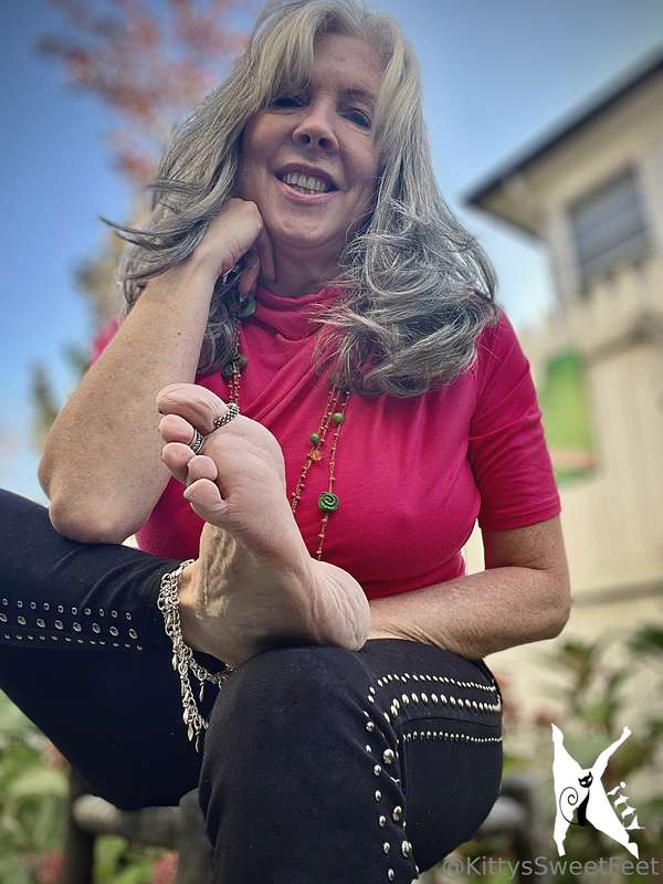 Embracing the perfect fall day—kicked off my shoes to feel t.. 2