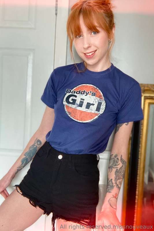 Good morning 🥰🥰 might do an impromptu live tonight