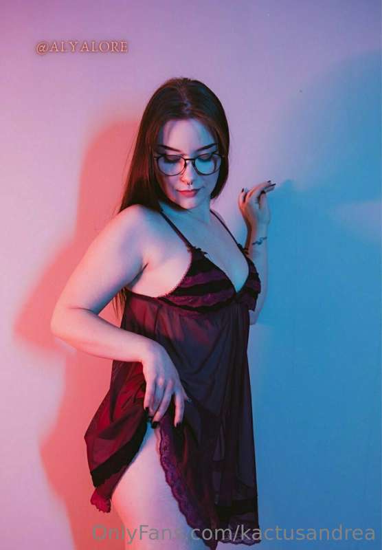 ## 💍PERFECT HOUSEWIFE💍💎
*****🍑𝐈𝐒  @AlyaLore 𝐁𝐈𝐆 𝐁𝐎𝐎𝐓𝐘 𝐀𝐍𝐃 𝐉𝐔..