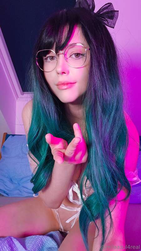 Milaazulfree - Onlyfans - 17 Apr, 2025