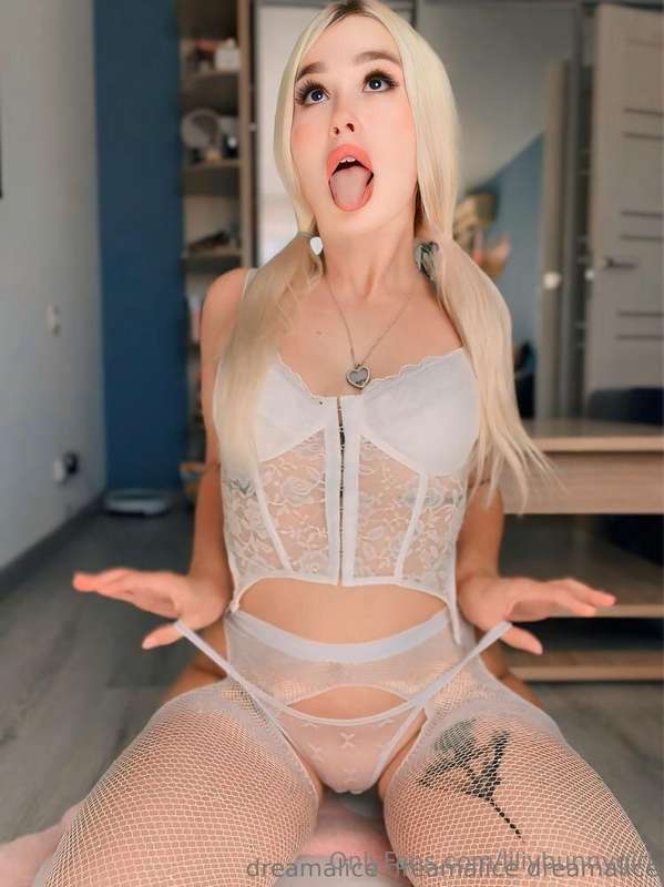Mmm… you're lingering @dreamalice 👄 Thinking about what’s be..