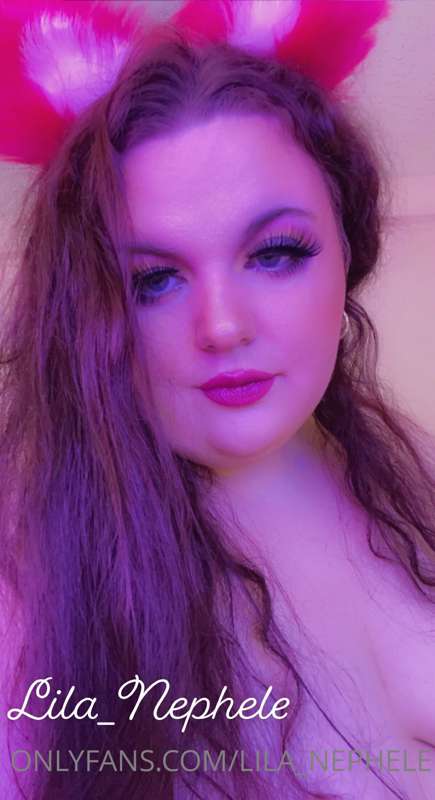 Are you enjoying my page?🌹