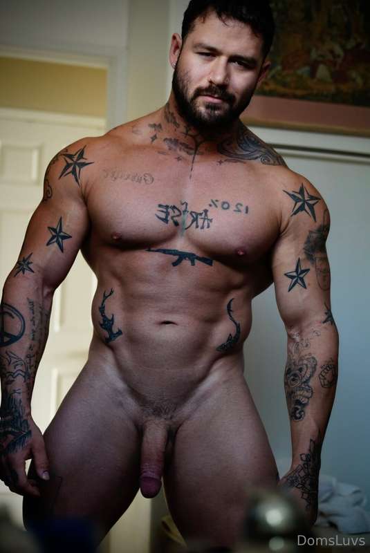 Wanted to see what i looked like fully shaved and I gotta ad.. 8