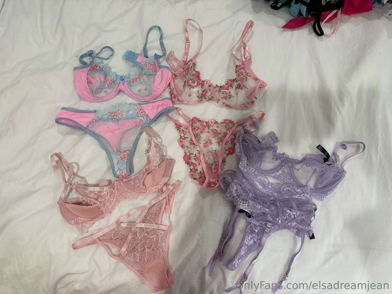 Which set would you like to own forever? 🤤 7