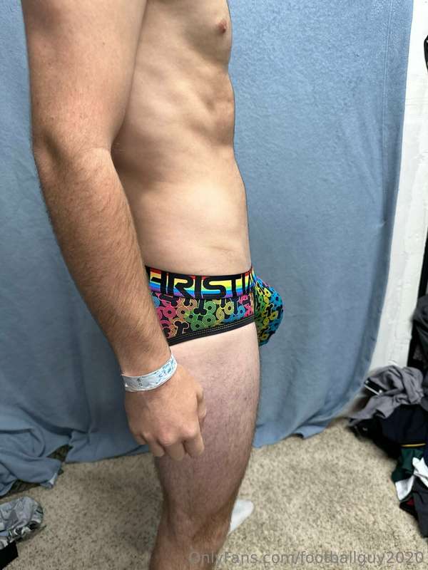 The private in AC briefs! 39