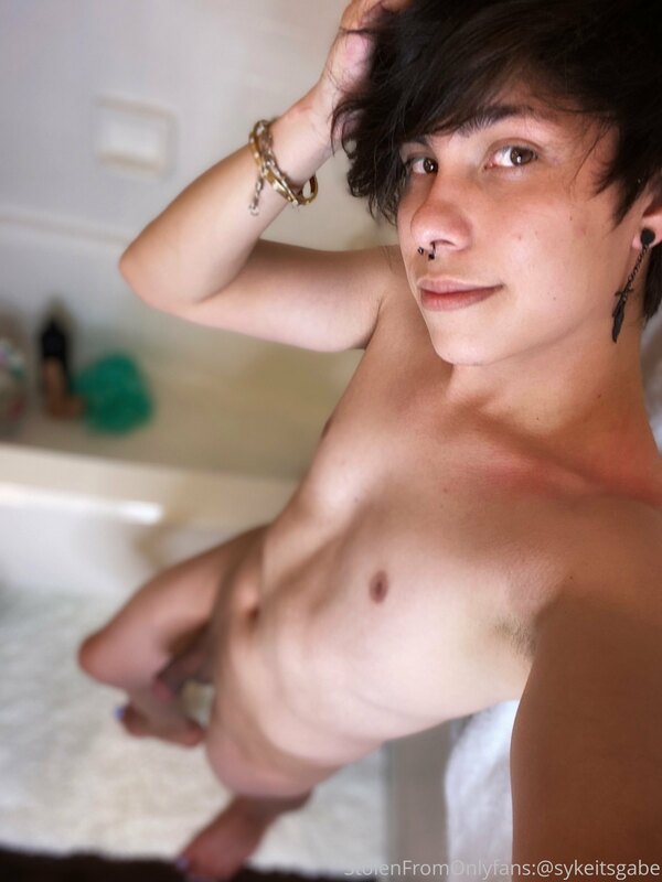 NEW POST! ;) Bathroom shoots are terrible and won’t be doing.. 5