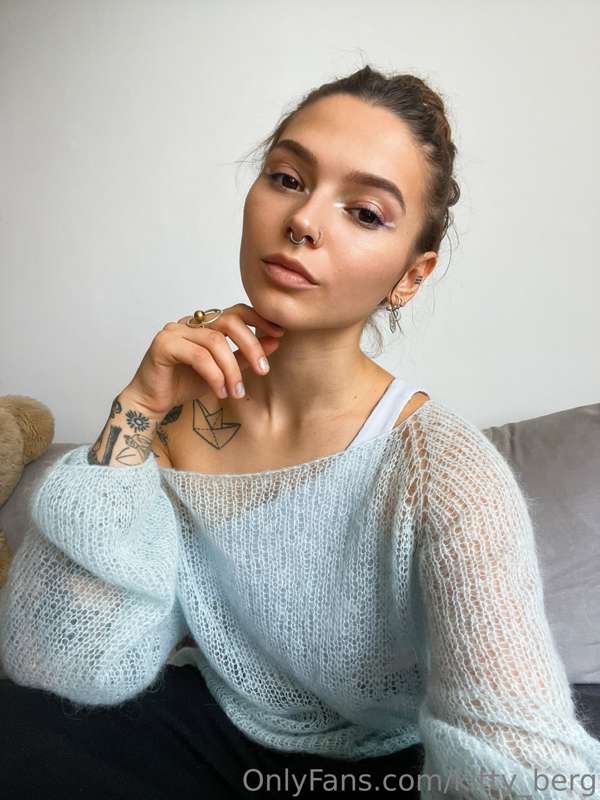 I want you. I need you 🧱