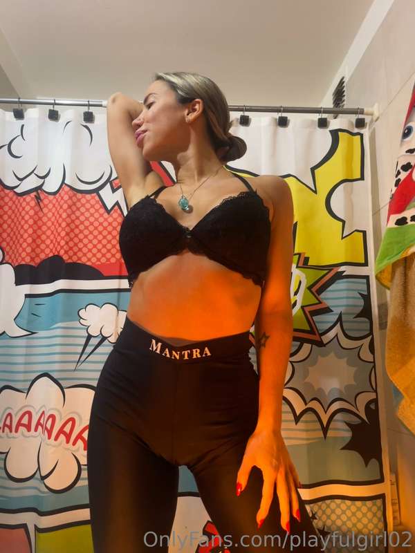 ❤️ I love sex in the bathroom 🔥 Who helps me take off my clo..