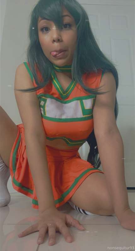 Here is a sneak peek of my new cosplay! I wanted to share it..
