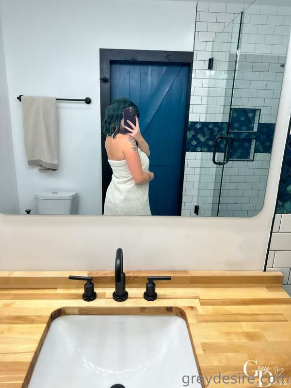 Hoping I drop the towel? 😉